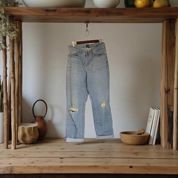 Lee Light Blue Distressed Boyfriend Jeans Size 8 Medium - Picture 1 of 9